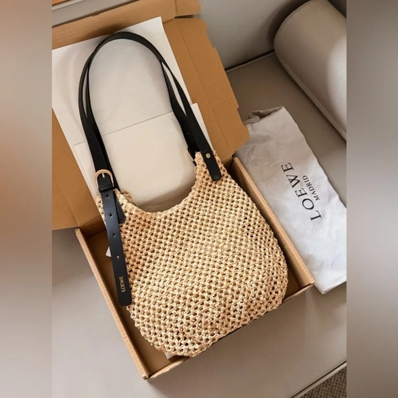Loewe Handbags - 🌴LOEWE Straw Tote Bag Medium Shoulder Bag 32x28cm